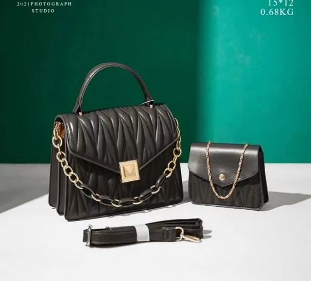Gift yourself or your partner this quality handbag that is giving all shades of class and elegance . Place your order now before we run out of stockPrice ₦12,500Send a message or DM with a screenshot of the product you want to place your order now